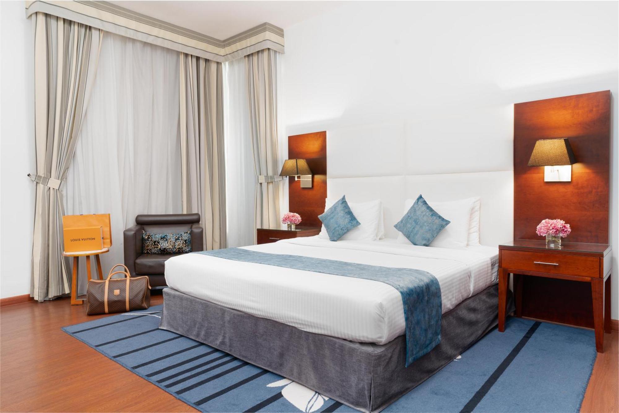 Golden Sands & Residences Hotel 4*