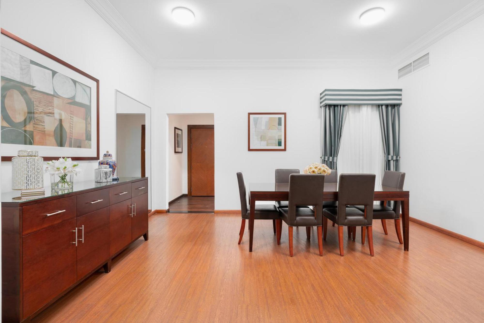 Hotel Golden Sands & Residences